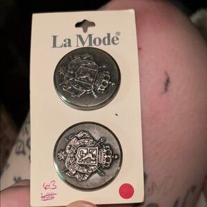 Men’s Antique Silver Crest Buttons - Set of 2